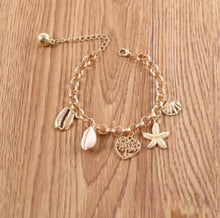 Load image into Gallery viewer, Seashell Charm Bracelet
