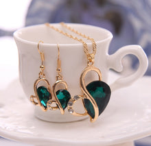 Load image into Gallery viewer, Emerald Necklace Set
